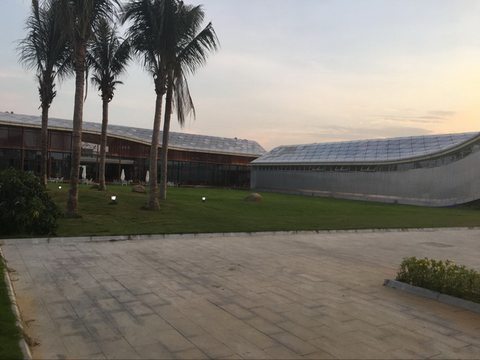 海棠灣國壽嘉園1500平米專用外貼隔熱防曬膜施工案例